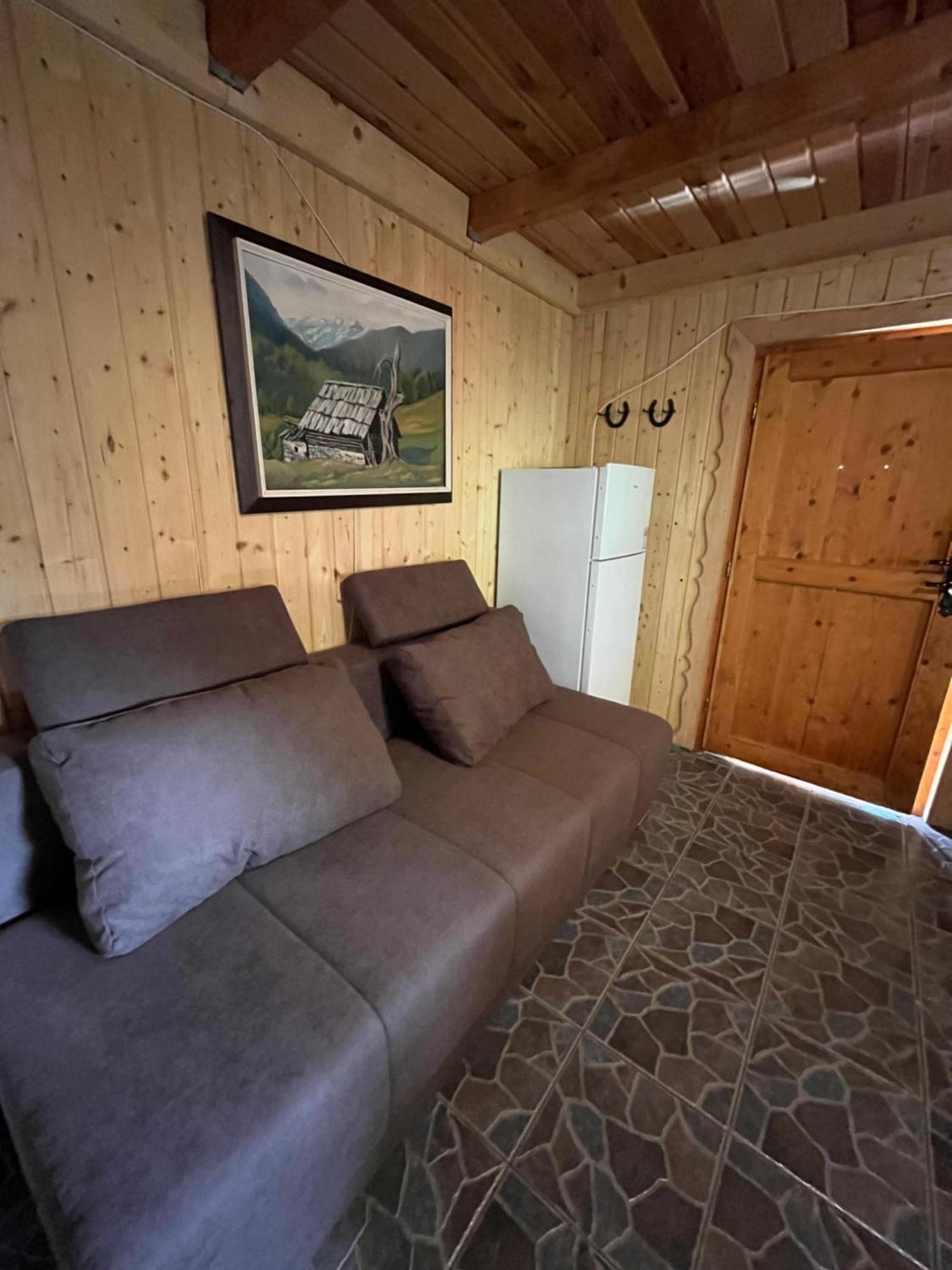 Cottage Zirovnica ภายนอก รูปภาพ